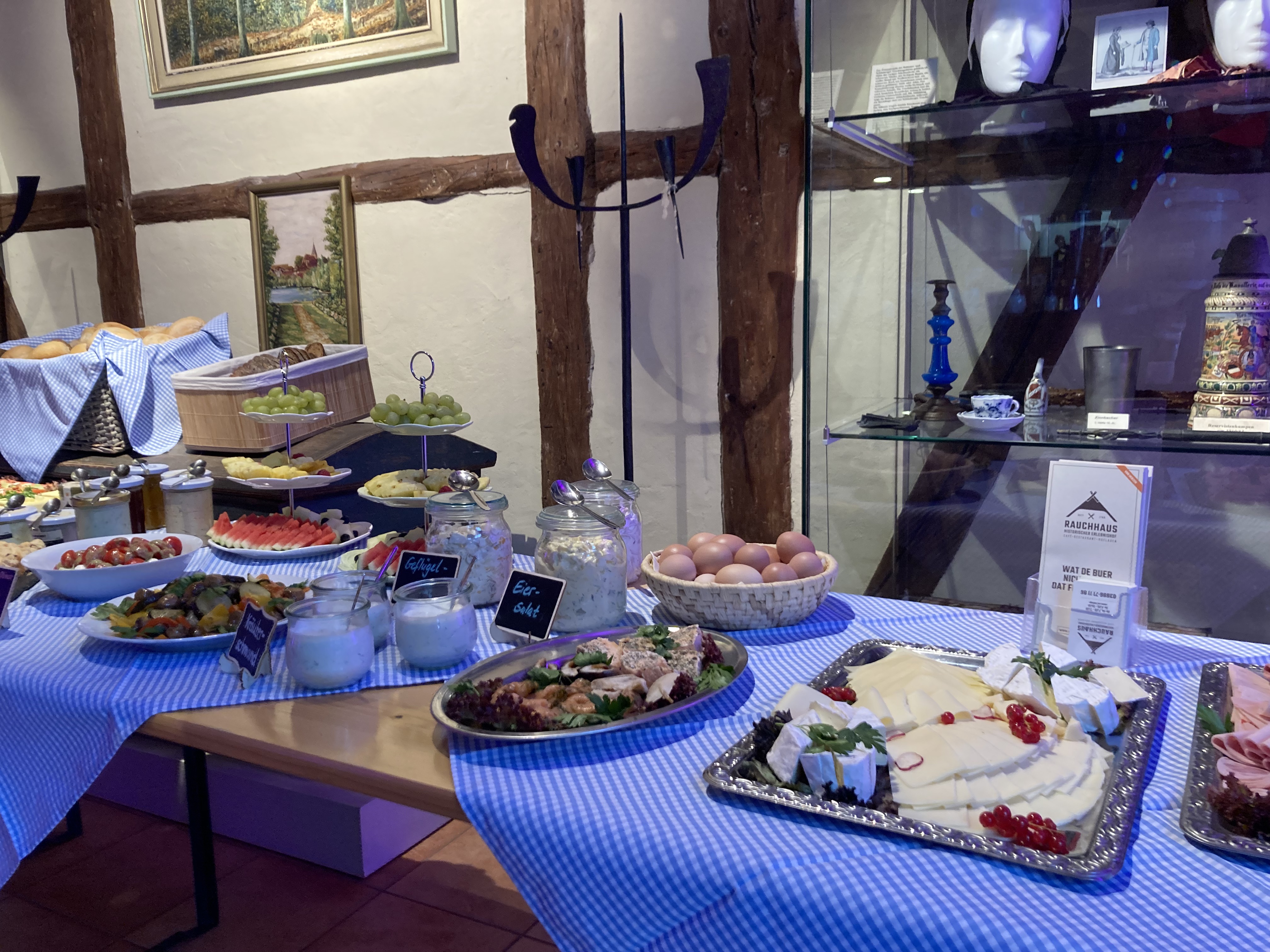 Frühstücks-Buffet im Museum