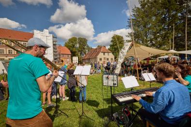 Musizierende auf dem Schlossberg